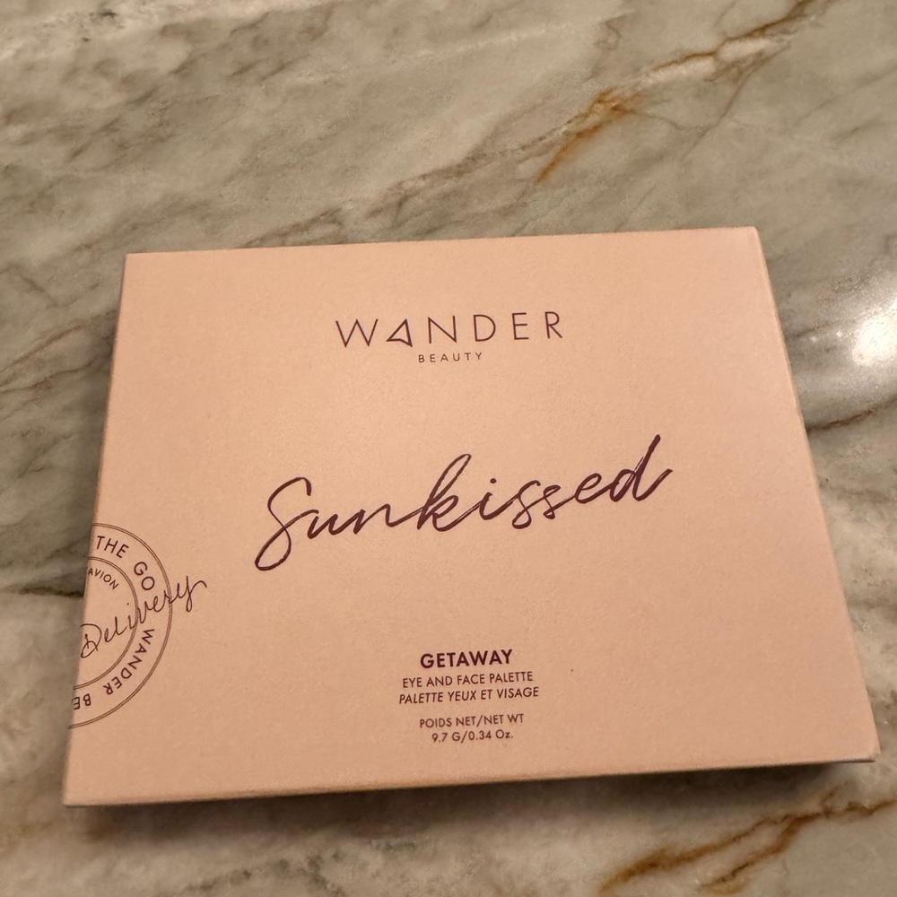 Wander Beauty Getaway Eye and Face Palette